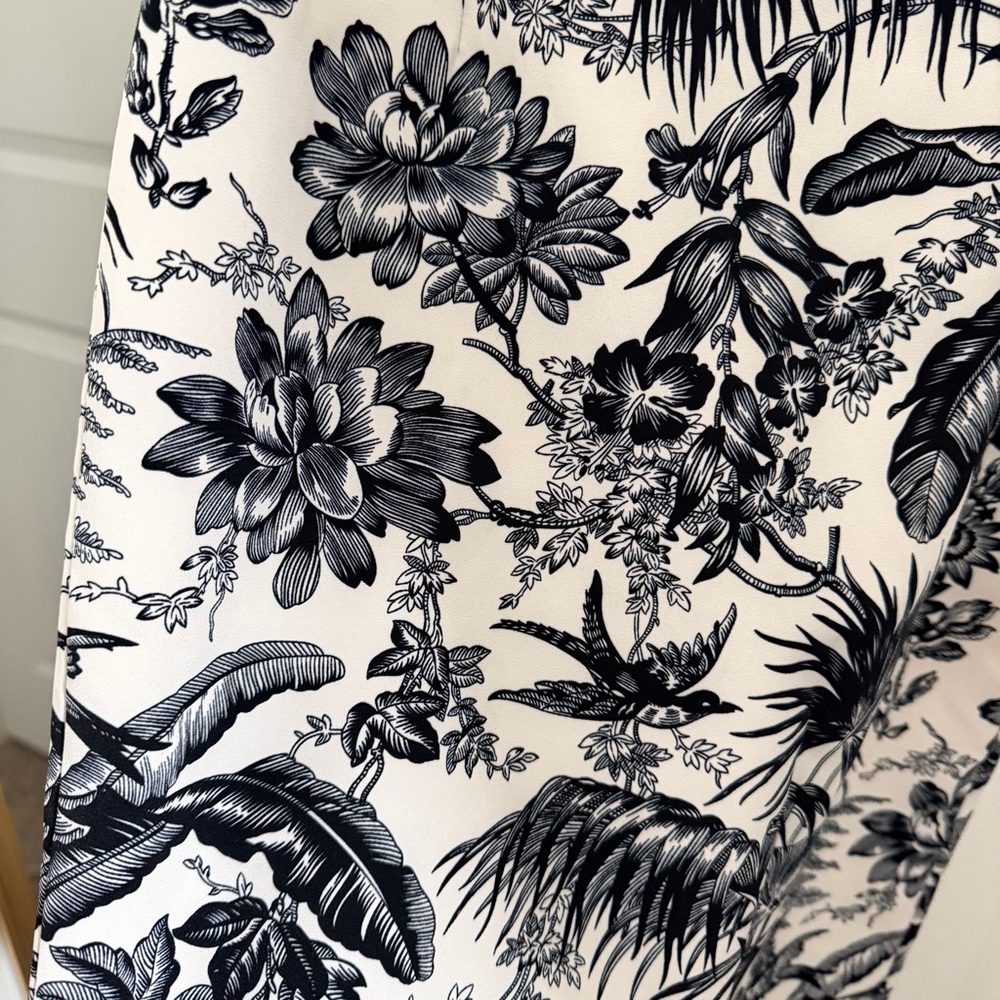 Catherine Malandrino Black & White Tropical Print Pencil Skirt Size 4 - Picture 3 of 5